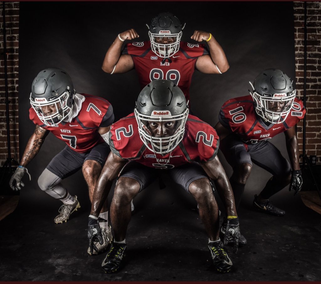 deshawncarter21's tweet photo. #AGTG After many talks with my guy @Coach_Derasmo I’m extremely blessed to receive a D2 offer from Lock Haven University ❤️🤍 thank you for the opportunity @damehova9 @Coach_Miller21 @JUCOFFrenzy @CoachS_Kurtz @CoachJP__
#RiPGram 🖤 https://t.co/1X36peammm