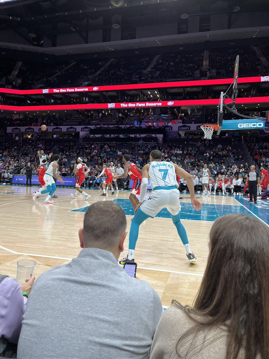 PYugota's tweet photo. #PRObigred update former Husker Bryce Mcgowens seeing early first quarter action here in Charlotte. Did not miss once during in warmups, guy is locked in @RobinWashut @swmckewonOWH https://t.co/NNJGFXayq8
