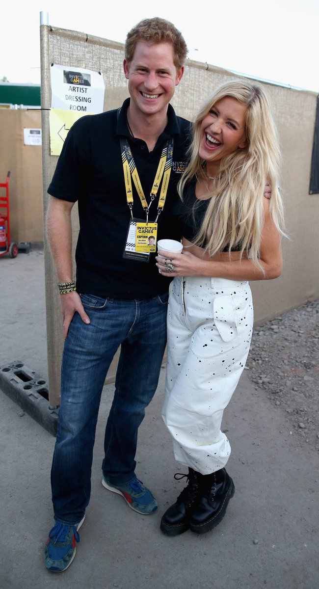 #EllieGoulding, Harry’s ex, backstage at the #EarthshotprizeBoston2022 with the #PrinceandPrincessofWales.

Ellie is a friend of William & Catherine’s…Harry met her at their wedding.

M must be spitting nails.

#jealousyisaterriblething #greeneyedmonster