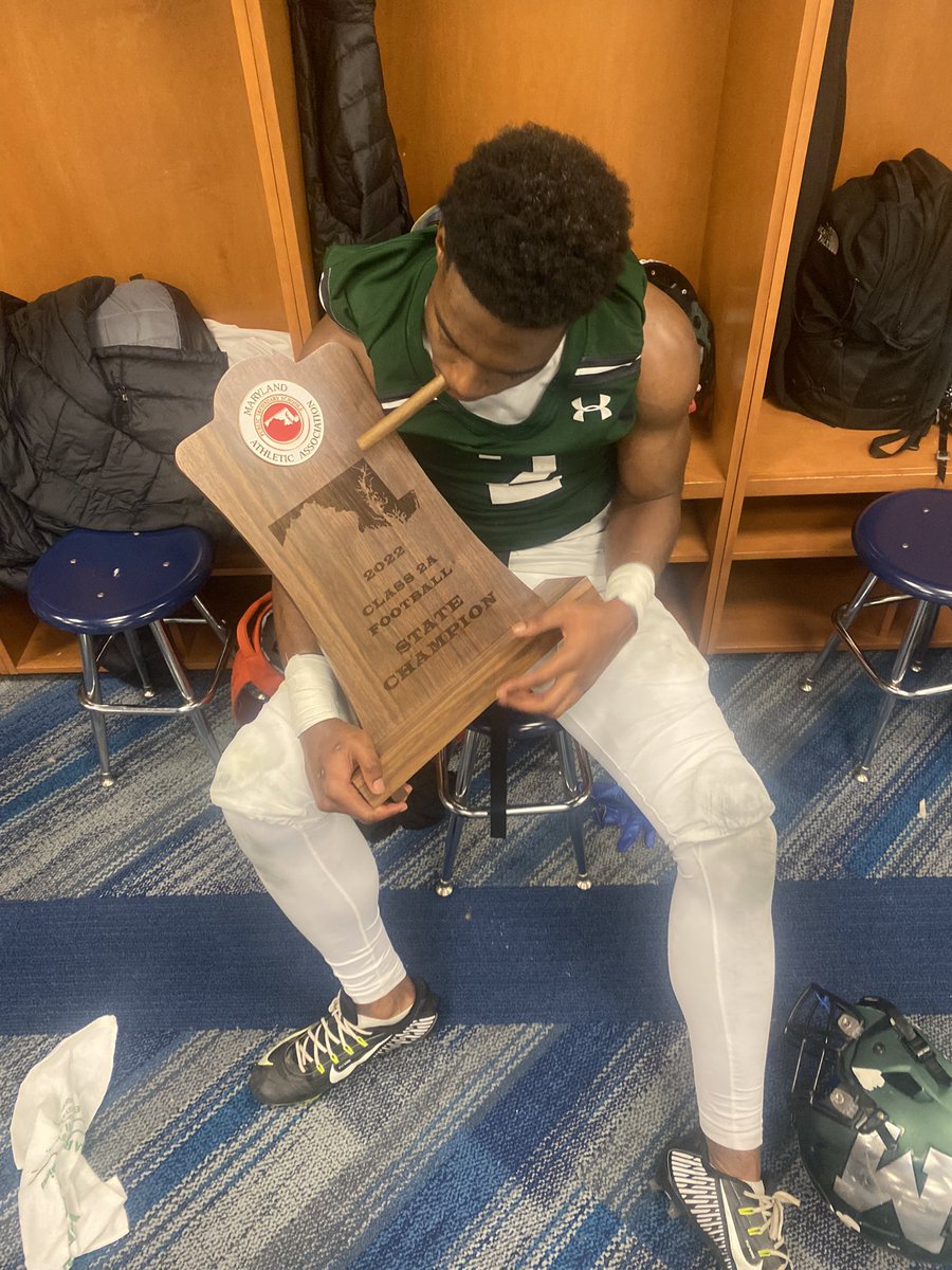 MarquisEdmond10's tweet photo. WINNERS WIN!!!!!!! #imout #2x #back2back https://t.co/MjlnossXJj