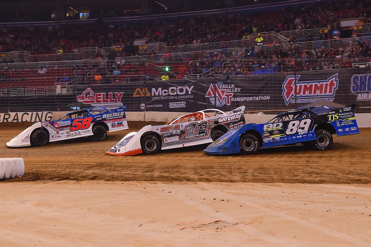 GatewayDirtNationals | #DirtInDecember tweet media