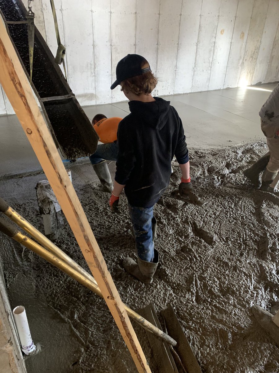 MrMeyersTBHS's tweet image. Students and teachers working hard to pour the basement floor of the @TbhsTech House today. Mr. Pietzman finishing the concrete after hours. 
The Industrial Tech. Department has provided some fantastic real-world experiences for our students this semester.