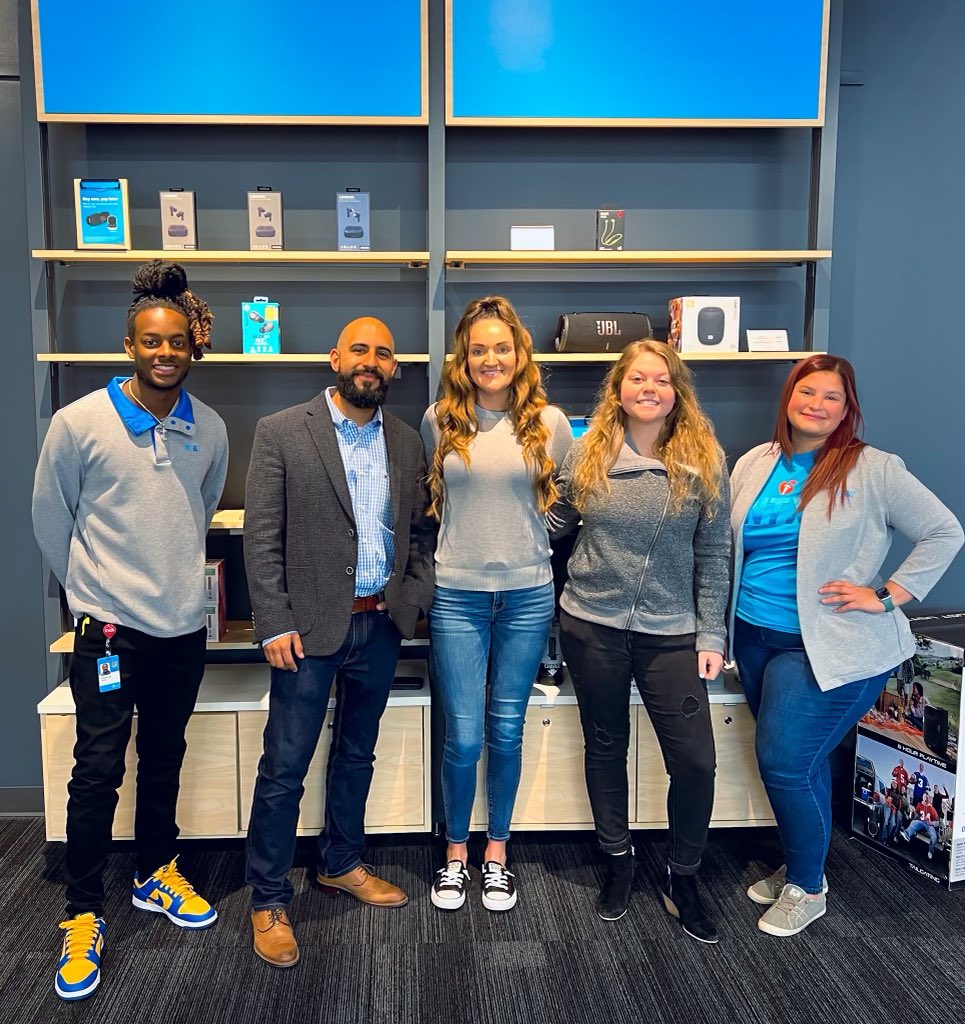 Natalie Nekuza (@nnekuza) on Twitter photo Another amazing visit with such great leaders of the business <a href="/ATT/">AT&T</a>! Thank you all for stopping by Prosper. Looking to finish the year of 2022 at the top! 🏆 #LifeAtATT #WinAsOne <a href="/dbustamante1210/">David Bustamante</a> <a href="/LynetteMAguilar/">Lynette Aguilar</a> @MattZeeNTX Another amazing visit with such great leaders of the business <a href="/ATT/">AT&T</a>! Thank you all for stopping by Prosper. Looking to finish the year of 2022 at the top! 🏆 #LifeAtATT #WinAsOne <a href="/dbustamante1210/">David Bustamante</a> <a href="/LynetteMAguilar/">Lynette Aguilar</a> @MattZeeNTX