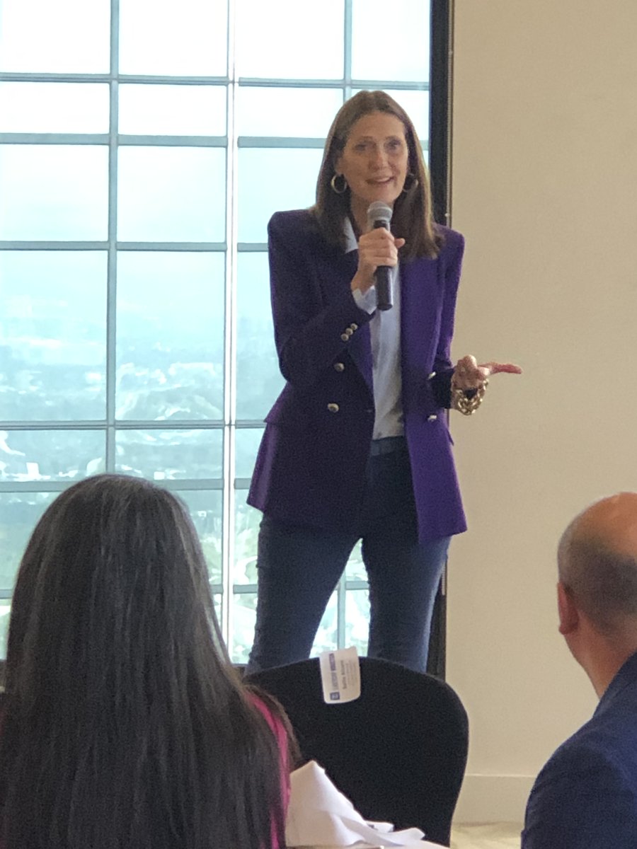 LeadershipHoust's tweet photo. Thank you to our special guests, Council Members @salliealcorn; @marynanhuffman; and @MikeKnox1Hou for joining #LeadershipHouston Class XLI for lunch. #LH41 https://t.co/h9P266vwPl