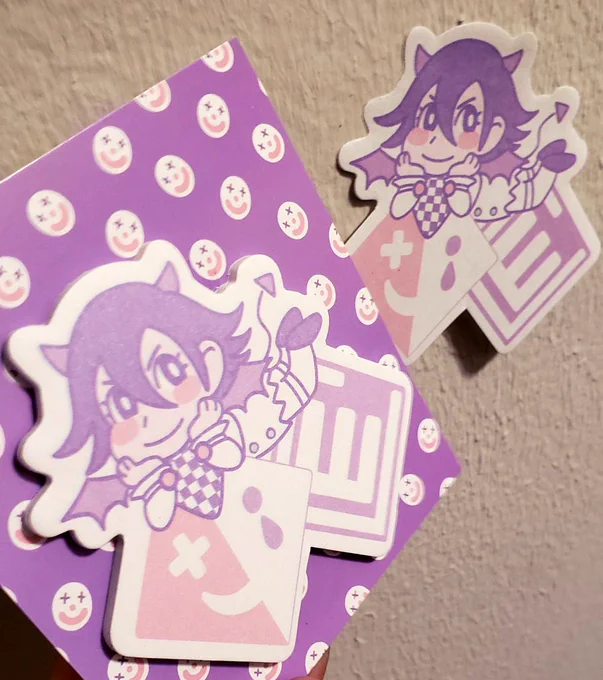 I will say tho if you didnt notice. Because I forgot to post about it. Some of my danganronpa stuff is on super sale. 1 dollar buttons! 3 dollar kokichi note pads! 5 dollar keychains! 