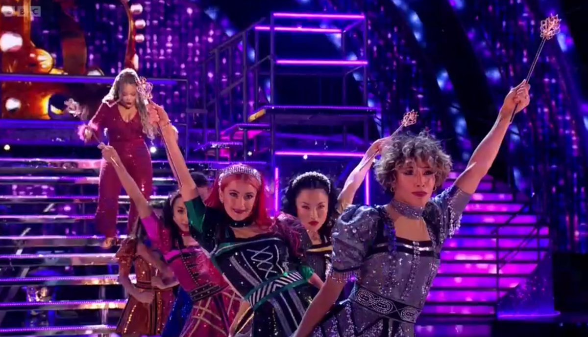 ScottyMcC_'s tweet photo. Haven't tweeted about #StrictlyComeDancing this year, but when it does a mash up with #SIXTheMusical I feel slightly compelled.

Loved the opening routine for musicals week this week, especially this segment led by @marishawallace 

Absolute Queens 👑👑👑👑👑👑 https://t.co/hzDlxrt0m8