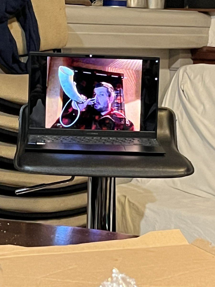 QuaiLab's tweet image. Merci à #rfflabs  pour cette échange très riche sur le réseau et ses misdions. Un meeting organisé par #imagivienne au sein du tiers lieu #electroscope