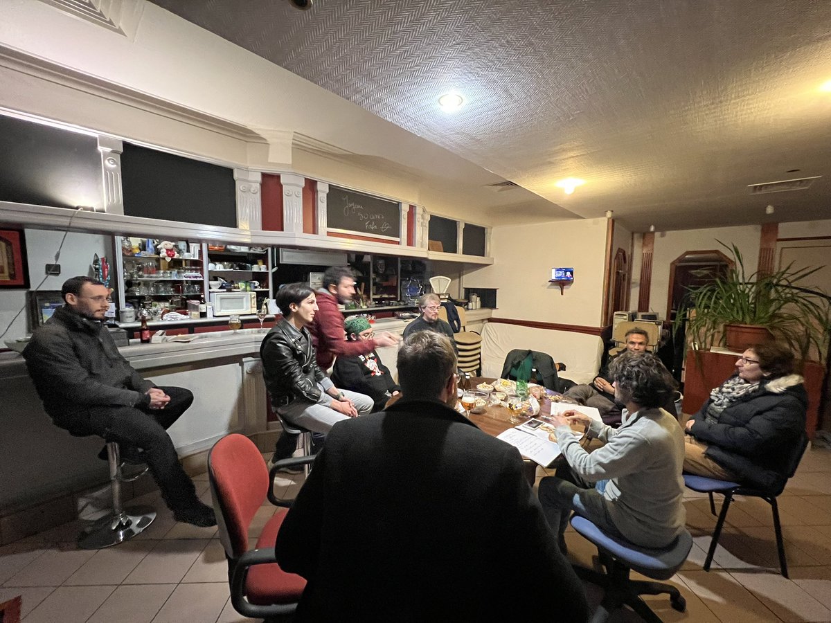 QuaiLab's tweet image. Merci à #rfflabs  pour cette échange très riche sur le réseau et ses misdions. Un meeting organisé par #imagivienne au sein du tiers lieu #electroscope