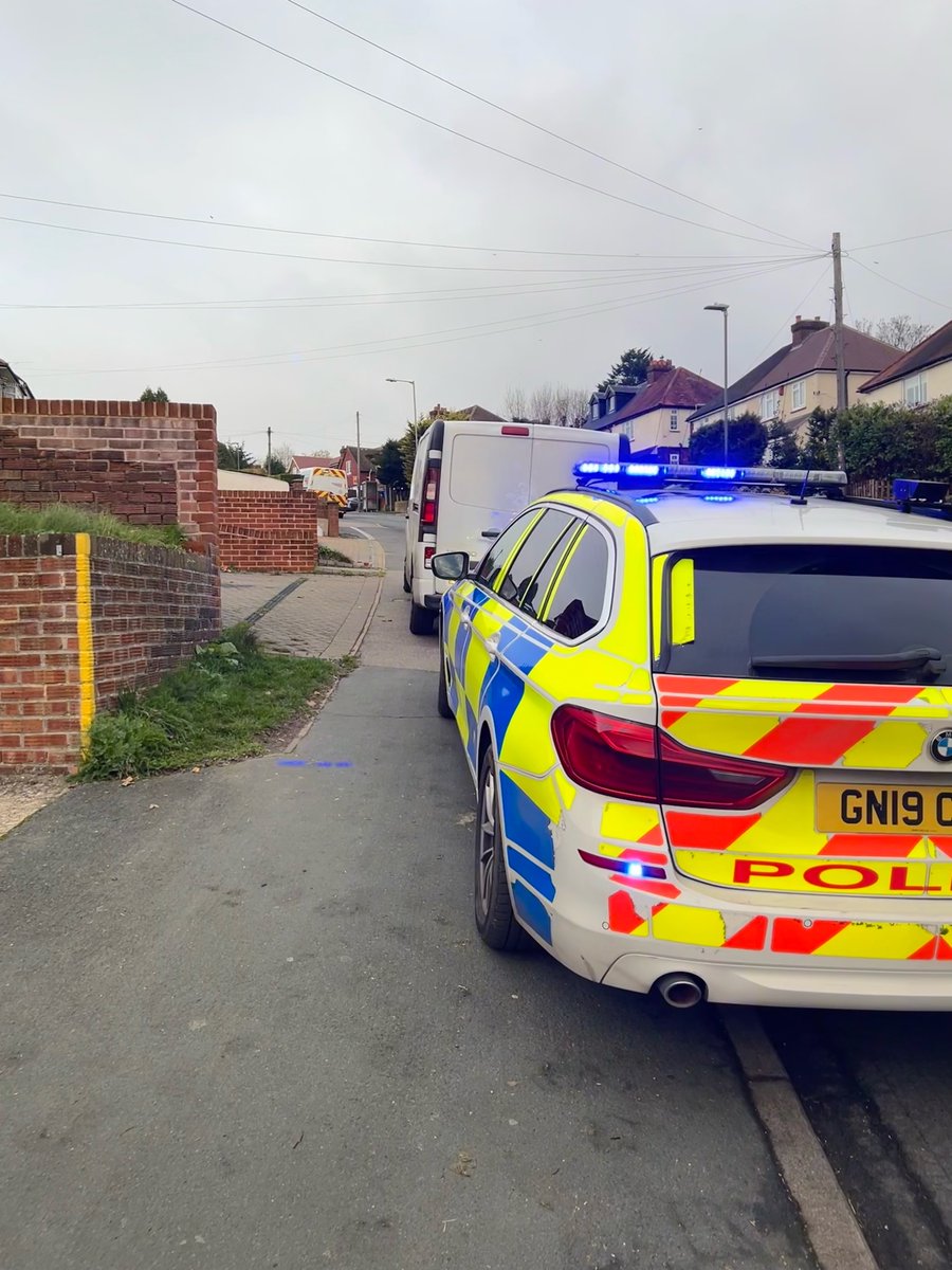 tvprp's tweet photo. #opholly arrest for drug driving after driver stopped for #noseatbelt and using a phone whilst driving tried to lie about his ID despite one of the officers having previously arrested him Driver had no valid licence so van was seized and driver taken to custody #P6905 #TMCshift https://t.co/VJZvbzLj9G
