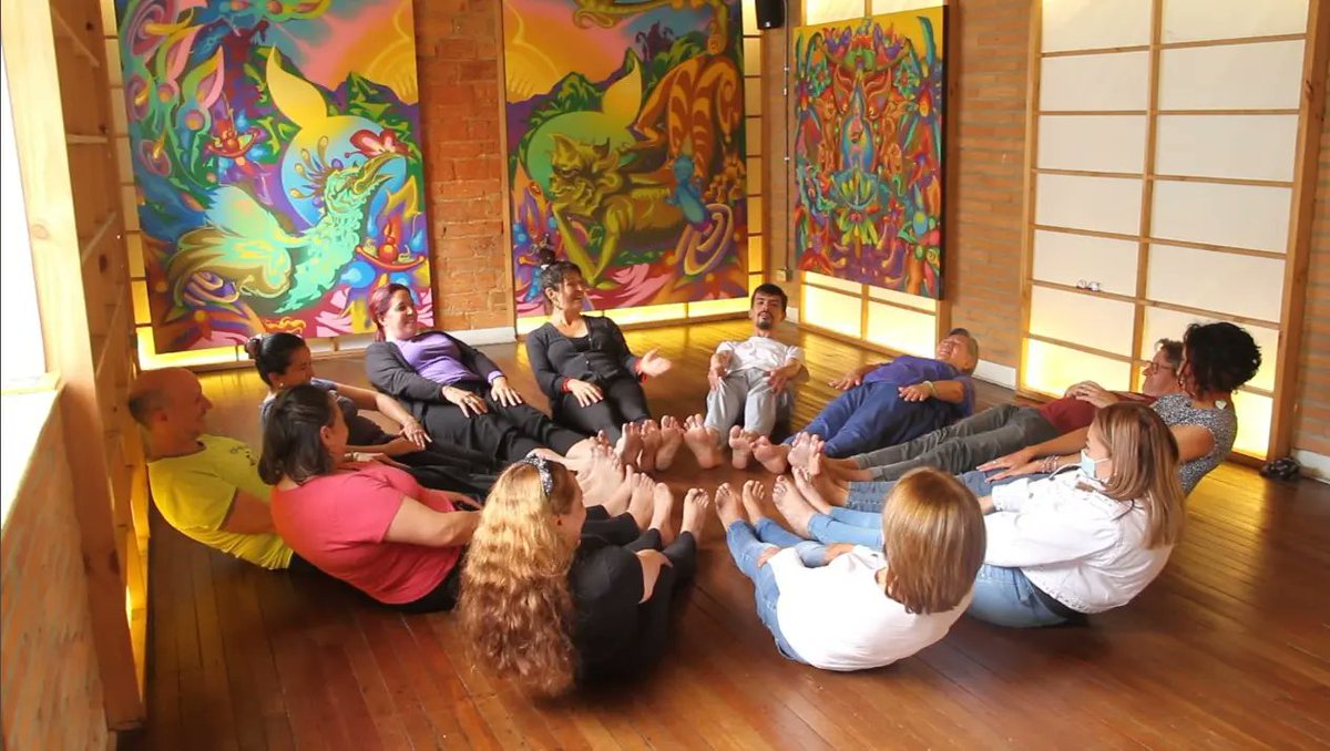 TransMigrARTS's tweet photo. Estas fotos son de los talleres TransMigrARTS llevados a cabo en la @udistrital: Prácticas de la Risa y la Celebración y Prácticas de Performance para el Buen Vivir.

¿Quieres saber más como sobre ellos? ¡Lee aquí notas periodísticas de cada taller!

https://t.co/PWrvQ2Loqg https://t.co/EfDb4gRY1p