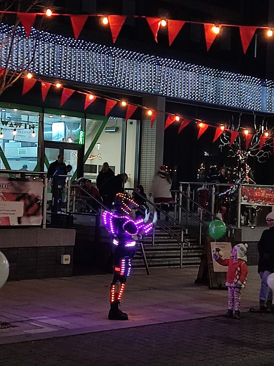 shefffoodlover's tweet photo. Christmas Light Switch On tonight @NewEraSheffield #NewEra #christmasinsheffield https://t.co/Y3pihp4B6T