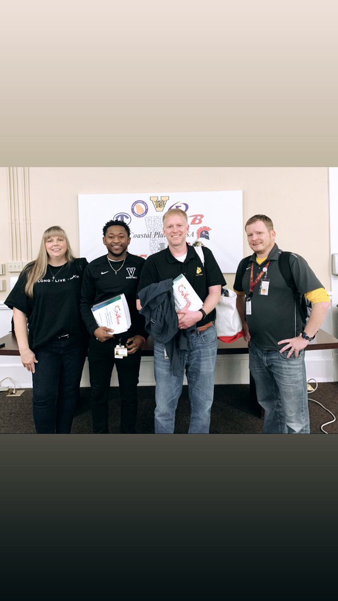 CallMe_CoachW's tweet photo. Top 4 Math Teachers 🙏🏾 https://t.co/X3962kBEon