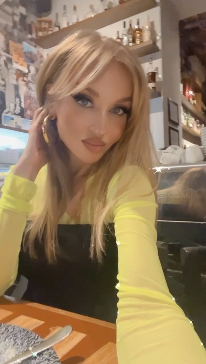 Online now! I am your one true addiction. Come and Worship! https://t ...