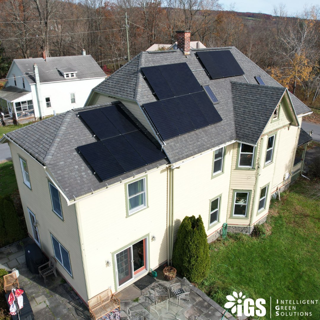 igsithaca's tweet photo. Every new solar installation is a step to a greener future, more savings on energy costs and power independency. Are you ready?

#greenfuture #gogreen #gosolar #saveenergy #powerindependency #upstateny #bainbridgeny #ithacany #nashville #nashvilletn #tennessee https://t.co/IsNFV8U3YB