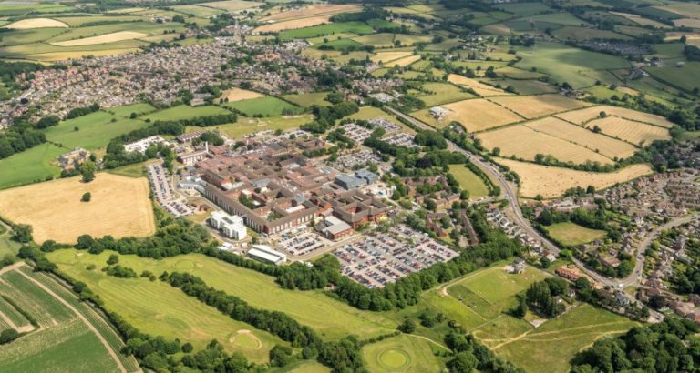 chesterfielduk's tweet photo. "We’re very excited to be bringing in such an advanced piece of equipment into the hospital."

Chesterfield Royal installs State-of-the-Art £1.5m MRI Scanner:

https://t.co/HEagueqlMX

#LoveChesterfield #ChesterfieldNews @royalhospital https://t.co/Kw0Ux1yRzT