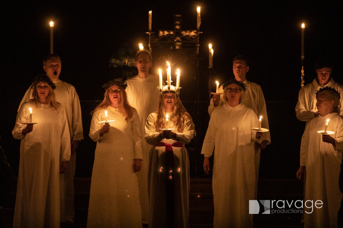 ravagephoto's tweet photo. Stunning Sankta Lucia service at @york_minster tonight courtesy of @York_AngloScan and @LDN_NordicChoir 
#Sanktalucia #christmas #York #Sweden https://t.co/8HiUoAsPxt