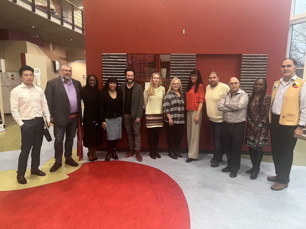 MoeCoast's tweet photo. The National Defence Advisory Groups (DAG) National Executive meeting in Ottawa. #CanadianArmedForces  #DeptNationalDefence  #DefenceAboriginalAdvisoryGroup #DWAO #DVMAG #DPWD #DTPAO  #Defence_Pride #Defence_Women #CultureMatters #CPCC #DAG_Secritariat #Canada #ADM_HRCiv https://t.co/pw0XtuaKPp