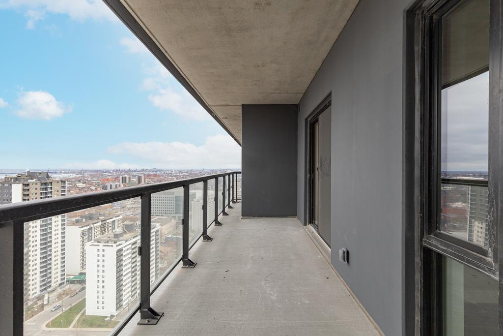 TheHanlonTeam's tweet photo. For Lease #downtownhamilton brand new one bedroom unit. Steps to Hess Village. Contact Us for details https://t.co/AZDHxNNhQH