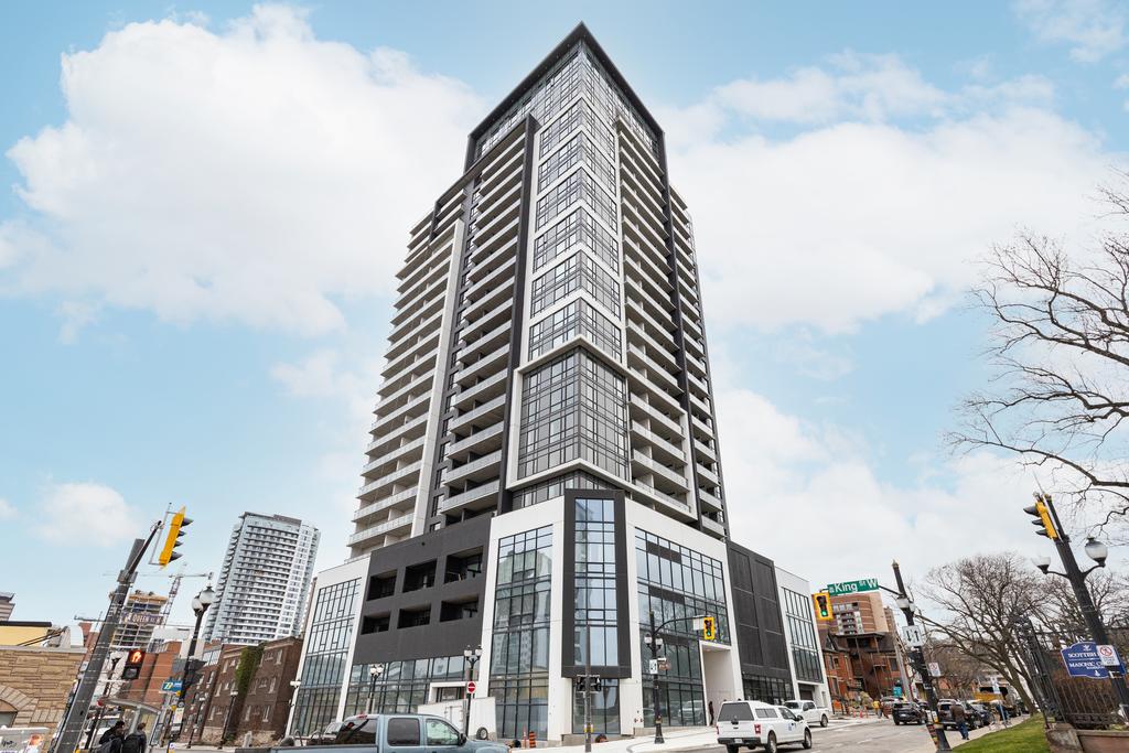 TheHanlonTeam's tweet photo. For Lease #downtownhamilton brand new one bedroom unit. Steps to Hess Village. Contact Us for details https://t.co/AZDHxNNhQH