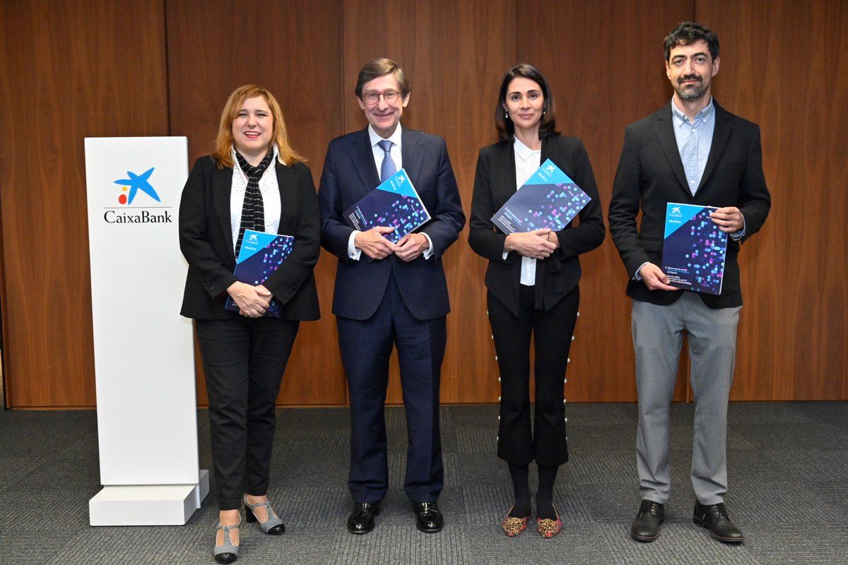 JuanLVidal's tweet photo. Creo q #FP y #FPDual son una excelente opción para mejorar la empleabilidad de los estudiantes y competitividad empresas.En el #informeAnualFP de @CABK_Dualiza se enfatiza también su importancia ennla actual revolución digital,transición economía sostenible y reto demográfico https://t.co/9nzvIUCINd