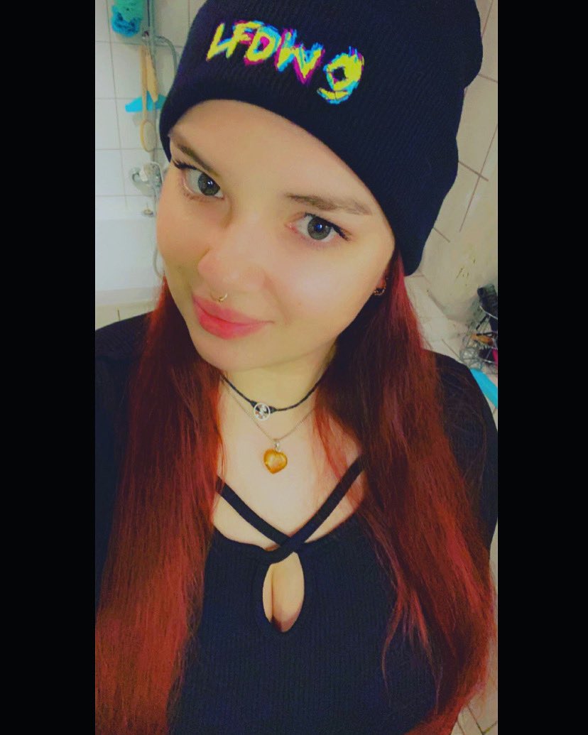 schlurffyli's tweet photo. #NeuesProfilbild #lfdw9 https://t.co/DLHfChFzDS