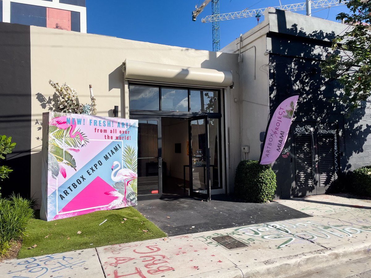 kwojciechowicz's tweet photo. ArtBox Projects exhibition in Miami. Tomorrow there will be more photos. :) #wynwood #miami #kamaarts #artboxprojects #kamilawojciechowiczkrauze https://t.co/kk1K35hgsz