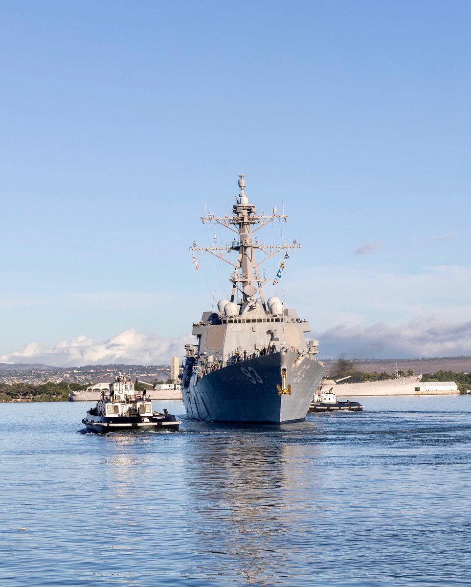 JointBasePHH's tweet photo. #USS Chung-Hoon (DDG 93) and USS Wayne E. Meyer ( DDG 108) are underway! ๐บโ๏ธ๐บ๐ธ #onamission
@USNavy #uspacfleet @INDOPACOM #COMNAVSURFGRUMIDPAC
https://t.co/J1rDrzvqhf https://t.co/oqMtfvdXII