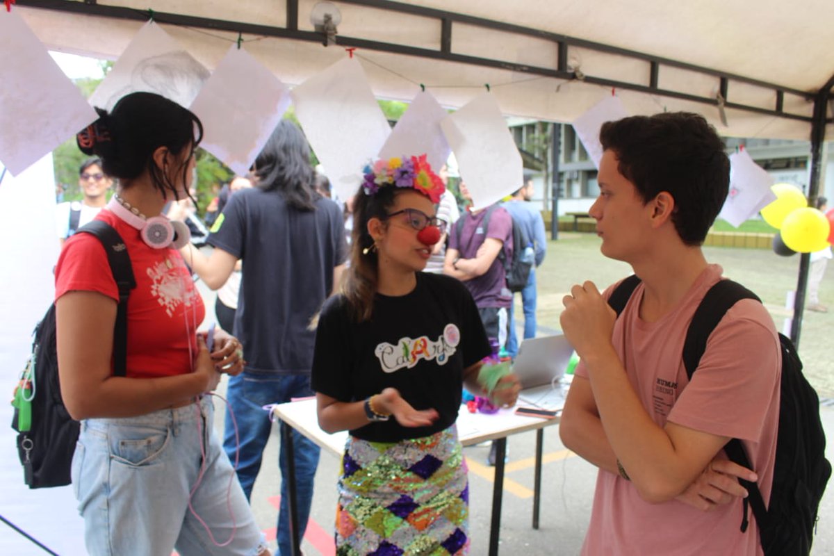 UIS's tweet photo. 'Los catartistas' fue el proyecto favorito del público asistente al #U22Fest. La iniciativa busca posicionar el arte como mediador de la salud mental en la comunidad universitaria. https://t.co/zod8zZSvfr