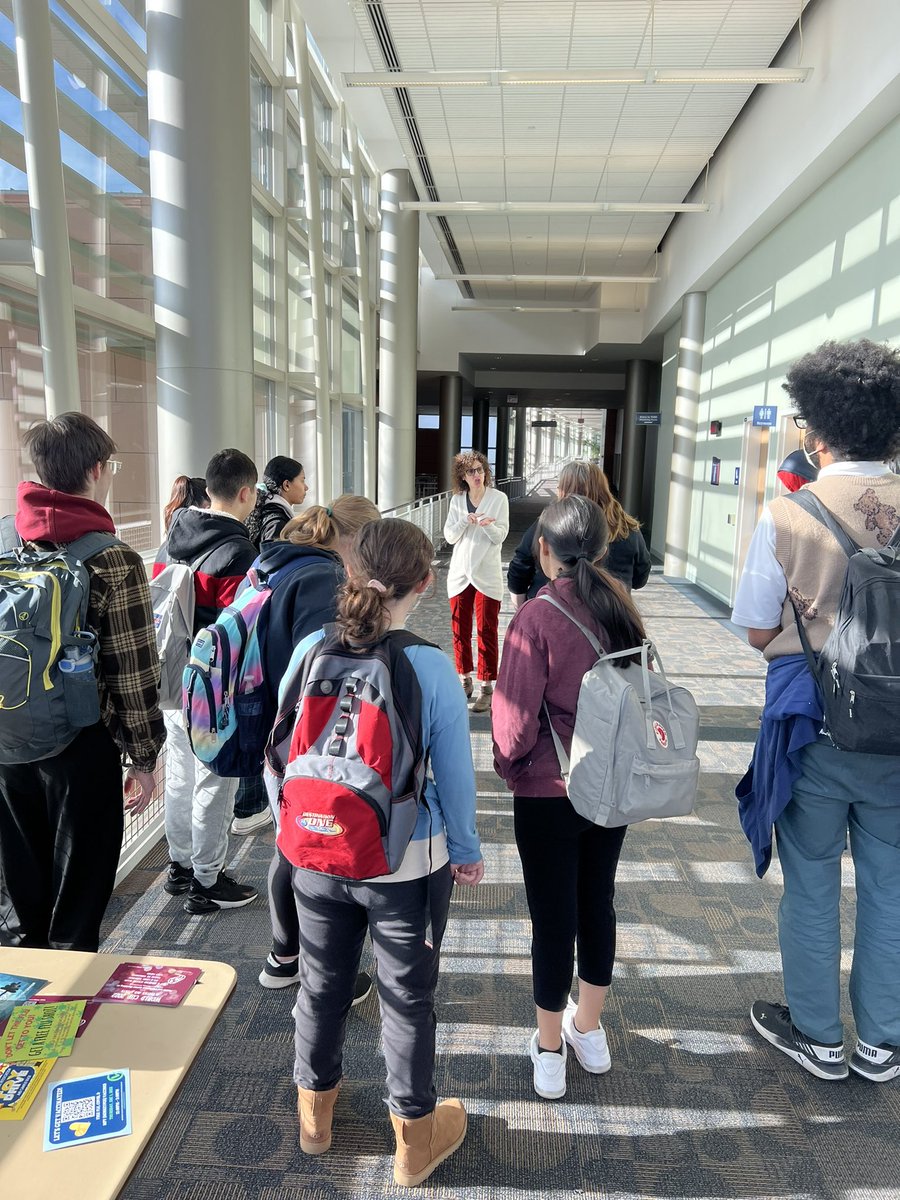 Huge thanks to <a href="/HarperCollege/">Harper College</a> for the tour! <a href="/ElkGrove_HS/">Elk Grove High Sch.</a> seniors learned a lot about the supports they can continue to receive after high school. #collegeandcareerready #EGLegacy