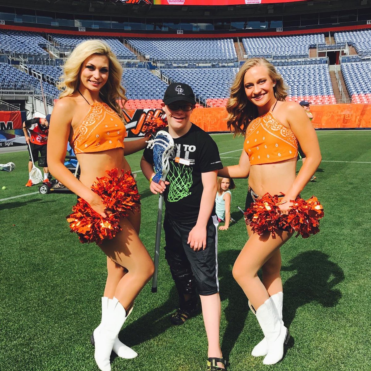 For #MyCauseMyKicks I want to honor and celebrate @thenscd which offers adaptive athletic activities to improve access and opportunities for people living with a disability. 

Here’s a #TBT of @dbc_shannon and I at a lacrosse clinic during our time as Denver Outlaws Dancers 🥍