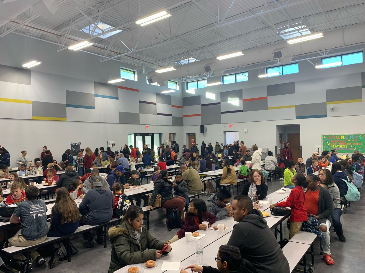 Great morning at JMA! Enjoyed visiting with our families at our annual Pastries for Parents. We had PTSO, prizes, and pastries what a great morning 🎅🏼 🎄 🍩 #JMAallday