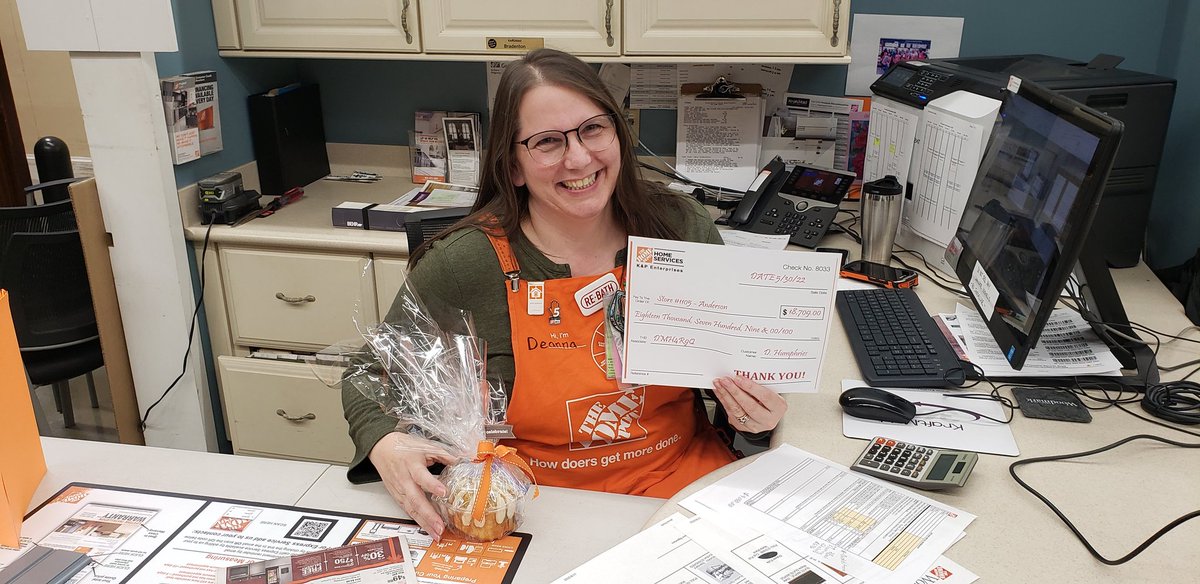 Jason Stewart (@stewy_stew) on Twitter photo Celebrated another #Win at store 1105! Deanna put in a #CabinetMakeover lead that sold! 👏 Which pushed 307 carts through their register!!!
#CelebrateTheWins
#LeadsEqualSales
#JustAsk
#TheMoreYouKnow
<a href="/jwmauldin/">jean mauldin</a> <a href="/KenBaer1/">Ken Baer</a> <a href="/DanielHortonTHD/">DanielHortonTHD</a> <a href="/BobbyBoaenTHD/">Bobby Boaen</a> Celebrated another #Win at store 1105! Deanna put in a #CabinetMakeover lead that sold! 👏 Which pushed 307 carts through their register!!!
#CelebrateTheWins
#LeadsEqualSales
#JustAsk
#TheMoreYouKnow
<a href="/jwmauldin/">jean mauldin</a> <a href="/KenBaer1/">Ken Baer</a> <a href="/DanielHortonTHD/">DanielHortonTHD</a> <a href="/BobbyBoaenTHD/">Bobby Boaen</a>