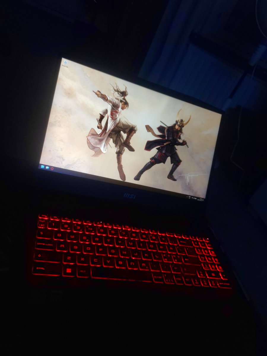 I got a package today 👀 A new <a href="/MSInordic/">MSI Nordics</a> <a href="/msigaming/">MSI Gaming</a> Katana GF66 from <a href="/inetse/">www.inet.se</a> 😍 packed with an i7 11800 and a 3060 ❤️ Time to swap out my 9 year old companion from HP 😍 What a difference it is! 😍