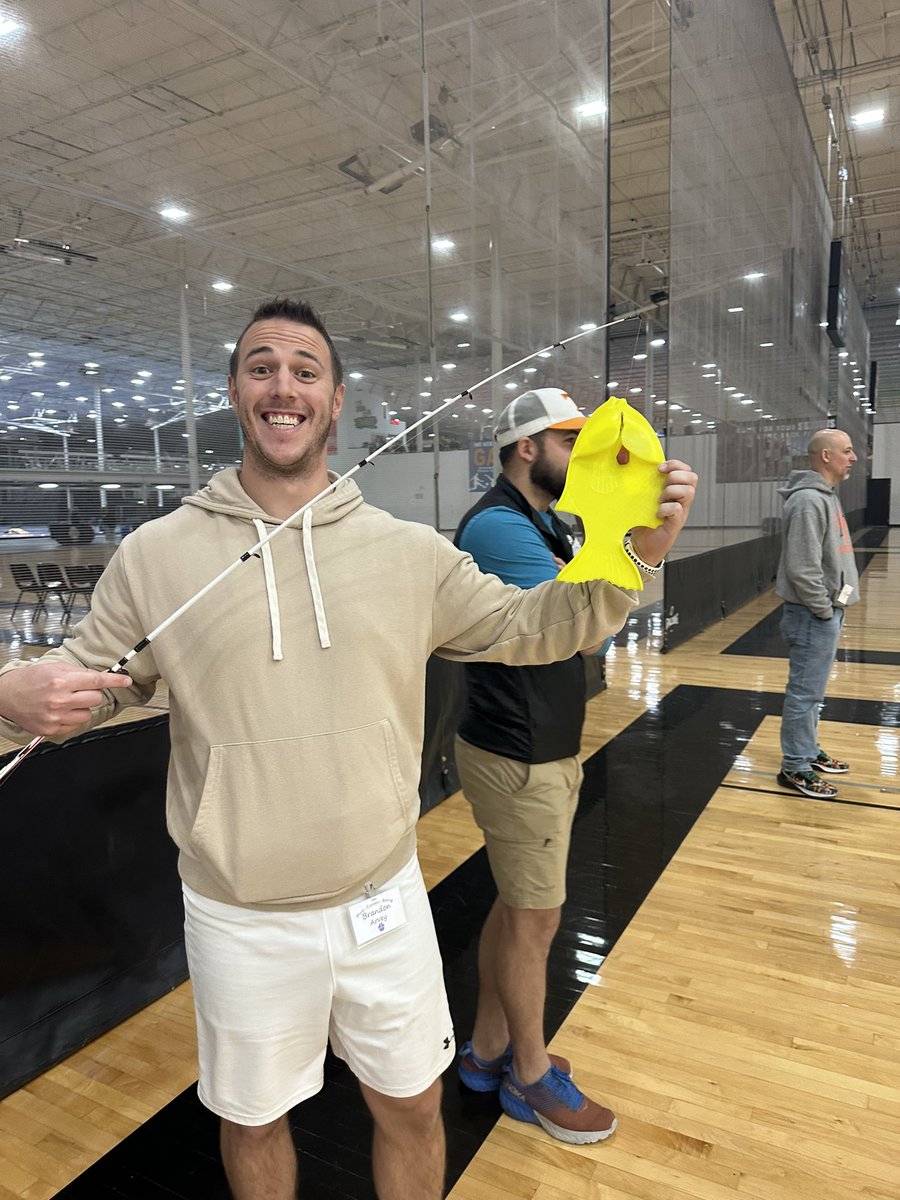 MrsSmith_physED's tweet photo. Thanks @SHAPE_PA for another amazing conference! We caught some big 🐠 and are 🔥 up to bring what we learned back to @NCMS_Tigers @NCMSPhysEd We are so grateful @WestShoreSD makes it possible for us to attend relevant PD 👍🏻👟#moveconnectbelong #SHAPEPA2022 https://t.co/mYIr85qpKt