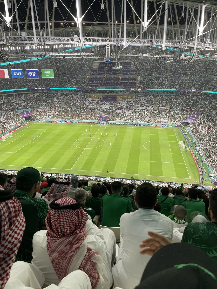 MoIb30's tweet photo. الحمدلله رجعت المملكة 
عشت 5 أيام بأجواء موندياليه خياليه وجداً ممتعه وتحقق حلم الحضور للمونديال وحضرت أربع مباريات اللهم لك الحمد ملاعب جميله والتنظيم كان ممتاز تُشكر عليه دولة قطر للامانه https://t.co/ours6y2LDZ