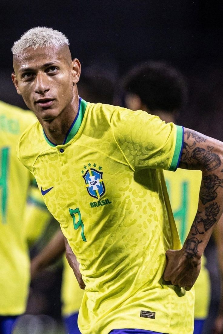 laliazita's tweet photo. To virando maria chuteira dos camisa nove que porra é essa 💀🔪 https://t.co/W9sLcBEJOG