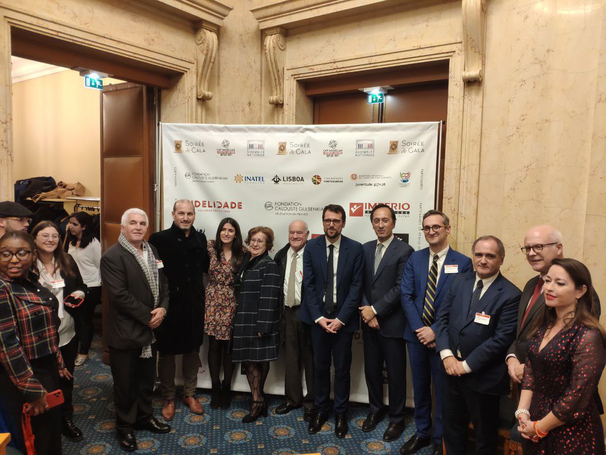 Mathieu Lefèvre (@mathieumlefevre) on Twitter photo Vive l’amitié franco-portugaise, vive la culture lusophone ! Merci à <a href="/capmagellan/">Cap Magellan 🇫🇷🇪🇺🇵🇹</a>, à sa presidente <a href="/AnnaMartins6/">Anna Martins</a> ainsi qu’à Son Excellence Jose Augusto Duarte pour leur venue à l’<a href="/AssembleeNat/">Assemblée nationale</a> ! Vive l’amitié franco-portugaise, vive la culture lusophone ! Merci à <a href="/capmagellan/">Cap Magellan 🇫🇷🇪🇺🇵🇹</a>, à sa presidente <a href="/AnnaMartins6/">Anna Martins</a> ainsi qu’à Son Excellence Jose Augusto Duarte pour leur venue à l’<a href="/AssembleeNat/">Assemblée nationale</a> !