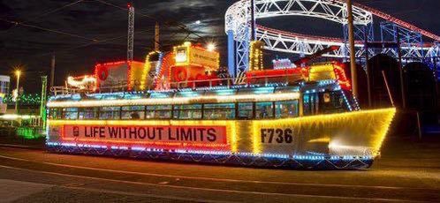 FoxesAfloat's tweet image. Kinny…! @IanKinvig 
I’ve seen a boat I like! 🤩
Can you build this but with wheels, Lithium batteries and a @compoost toilet 👍🏻 😘