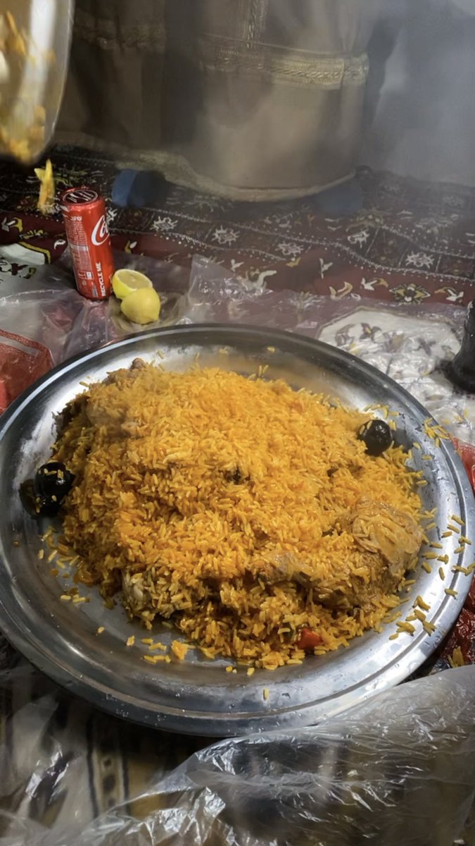 e8vvv's tweet image. ناس في المدل بيست وناس تسب المدل بيست وانا هنا 😮‍💨🤍

#مدل_بيست 
#MiddleBeast