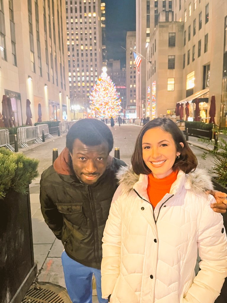 GregoireRalph's tweet photo. wednesday it was great seeing the rockefeller center christmas tree lighting #ChristmasTree #RockefellerCenternyc @rockcenternyc #Wednesdaypic #meandali #greatphotos #greattime 👩❤️👨➡️📸📸🎄🎄🎁🎁 @NatDuddridgeTV iphone photos ➡️📱📸 cameraman Shane ! https://t.co/ySWqAvXLXe