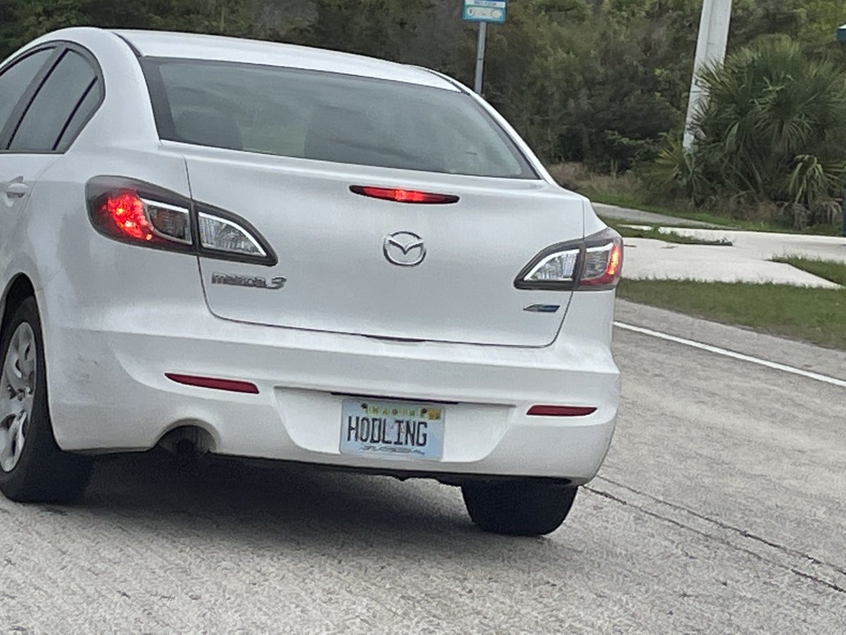wiqram's tweet photo. The poor chap must be #rekt by now. #hodl https://t.co/n2Wc8n99dR