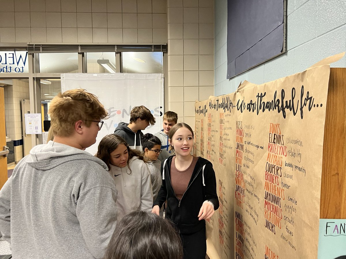@MsLindseySVMS <a href="/MrsJSullivant/">Jordin Sullivant</a> This was so fun to watch them look for their name and their friends! Lots of ❤️ and 😊 smiles today!