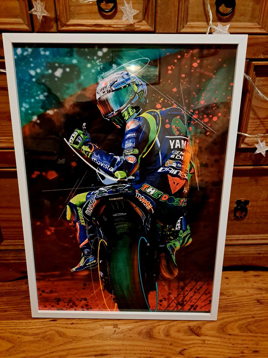 Grittiyjk's tweet photo. So I have a motorbike that's broken,
My pushbike has a puncture,
Now? My car has broken down.

So I framed the Rossi canvas print I bought at Motorcycle Live to cheer myself up.

...3 modes of transport and I can't use any of them 😭

Print looks great though!
#Lifehatesme https://t.co/Db0Kx5bymN