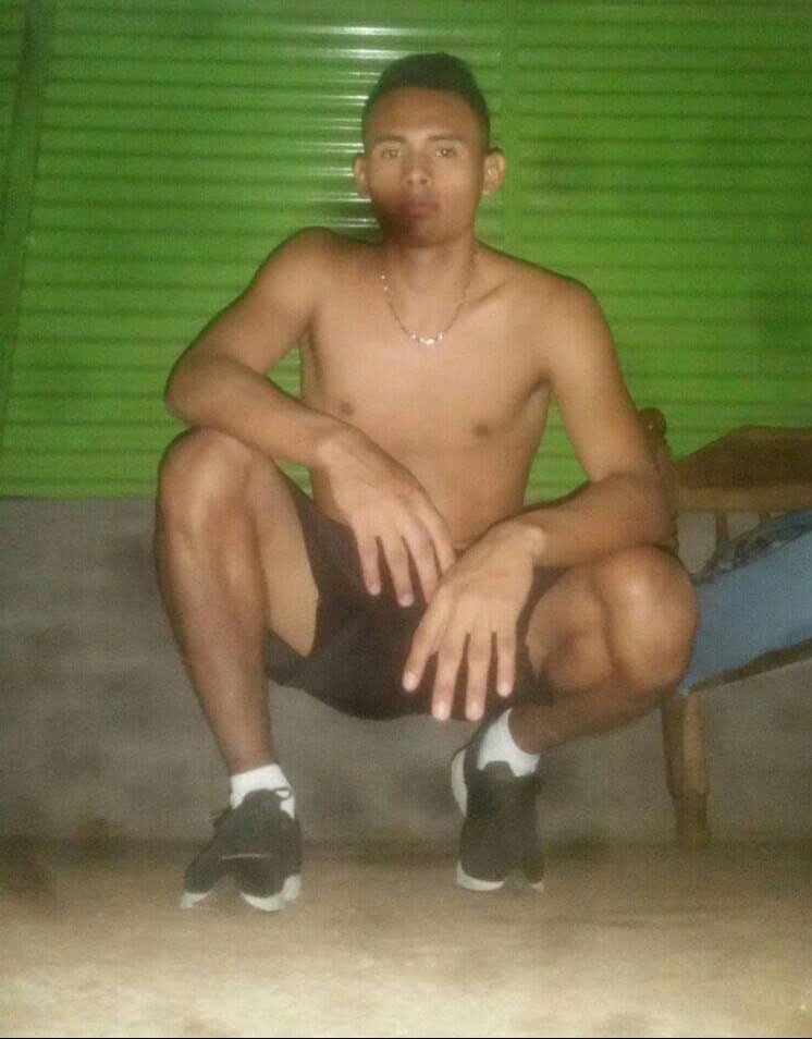 RelaGerotic's tweet photo. A quienes les gustan los chacales?? #Nicaragua #gay #chacal #vergon #porno #pornogay #pollas #huevos https://t.co/zQCxqjuPGz