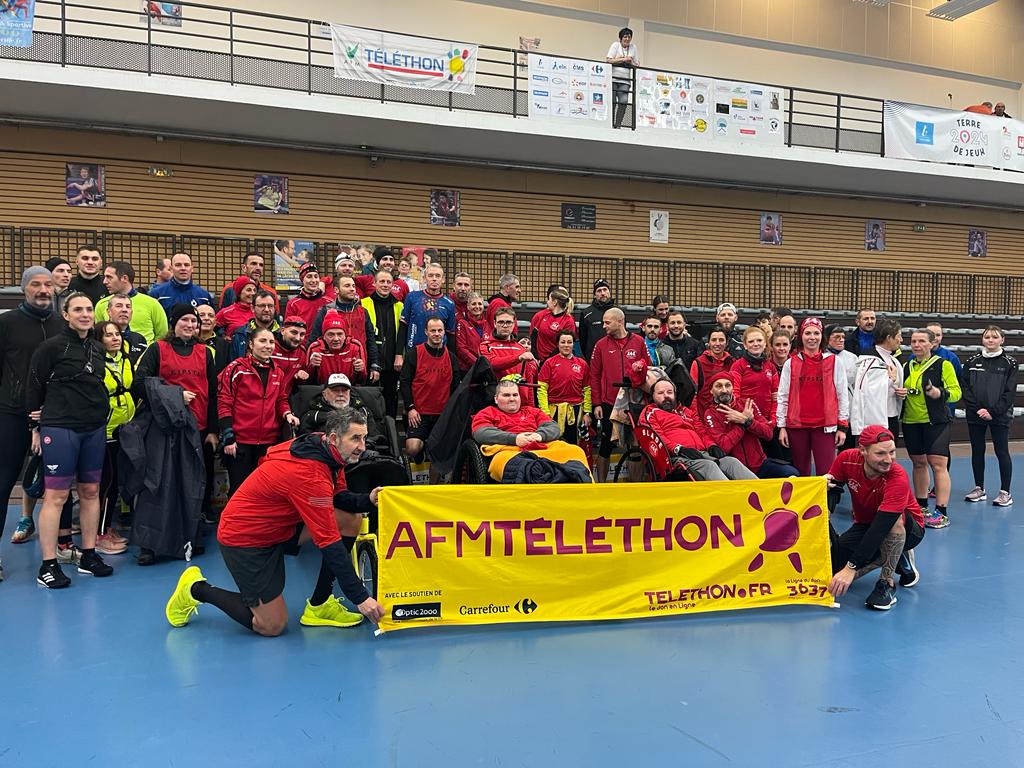 Jerome_Le_Saint's tweet photo. Cette année encore les salariés de la centrale de #Cattenom se sont mobilisés et ont couru en faveur du  @Telethon_57 pour collecter des dons. 13000 euros récoltés avec l'aide de l'association les Ptits Potos pour faire avancer la recherche! Mobilisons-nous ce week-end au 3637 📞 https://t.co/xfXfsHwtkD