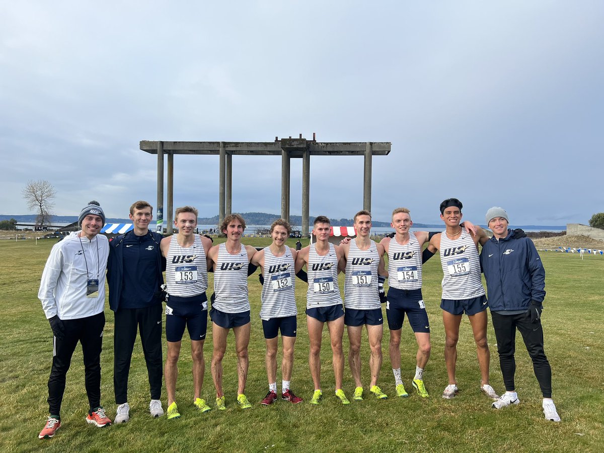 EmmonsKing's tweet photo. 6th in the NATION! Wyatt McIntyre earned his first All-American Honors after placing 26th at the National Meet! 

So proud of this group today! They have had a historic season and set the bar high for future years to come. They earned this. https://t.co/JUwoG34Uo5