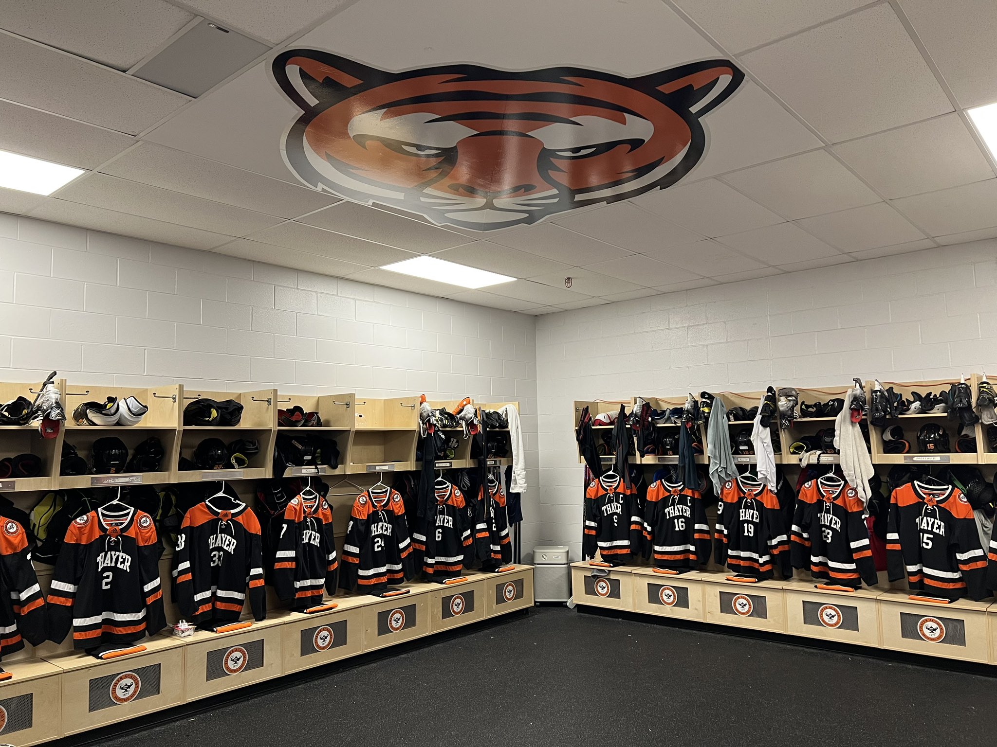 Thayer Athletics on Twitter "GAMEDAY ready for Boys’ Varsity Hockey