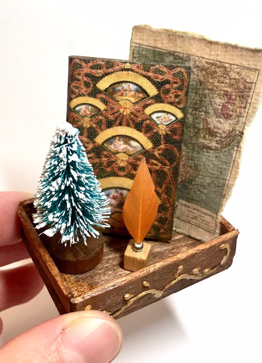 exlibrisstudio's tweet photo. Dollhouse Christmas! Lovely 1:6 scale #dollhouse decoration set, #miniature accessories by https://t.co/dNiAmQYdCq  #christmas #christmasminiatures #dollhousechristmas https://t.co/rQlWGrVj4r https://t.co/H5X5aUvnQz