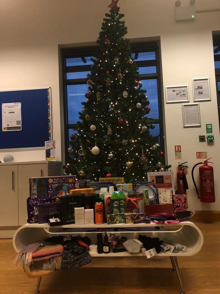 sewadaynotts's tweet photo. Thank you @FlyingHighTrust for these amazing donations! https://t.co/BXksnoKQyb