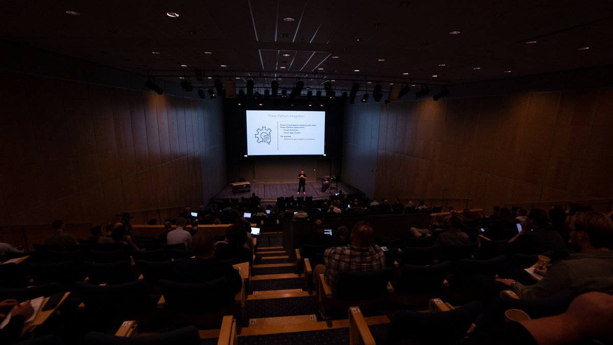vladcatrinescu's tweet photo. Some amazing pictures by @Incite_Video of my session on #PowerVirtualAgents for #MicrosoftTeams  at #ESPC22!  Thank you to everyone who attended! @EuropeanSP https://t.co/kIW6rzSEFc